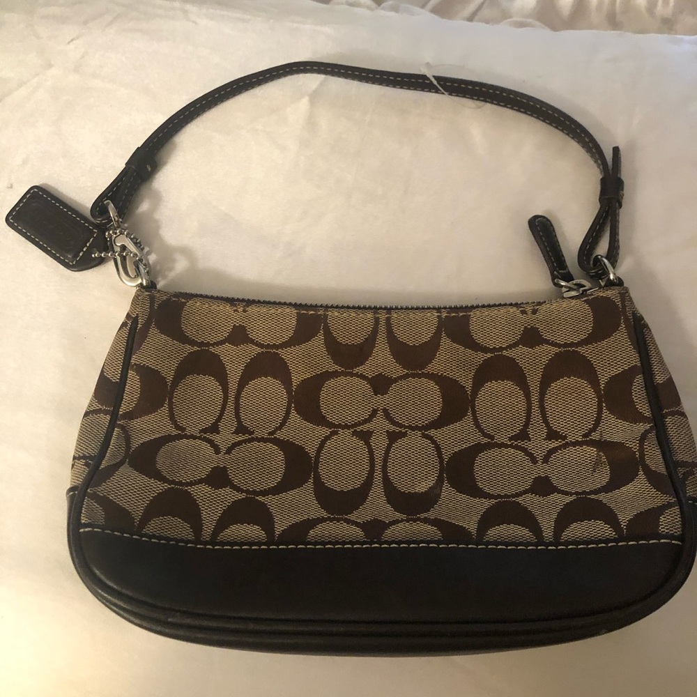 Coach mini pochette 👜✨